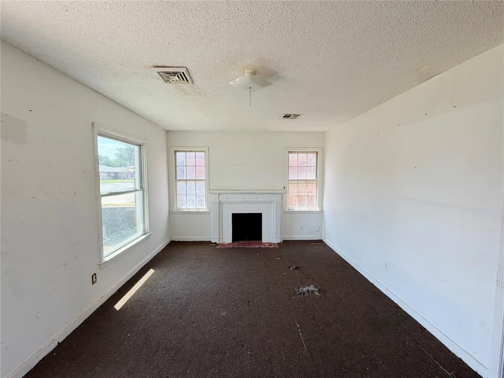 Photo 7 — 737 SW 47th Street, Oklahoma City, OK 73109