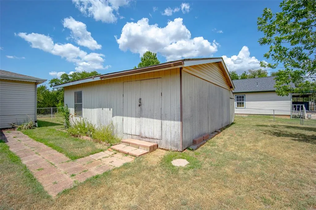 Photo 32 — 714 N Jefferson Avenue, Blanchard, OK 73010