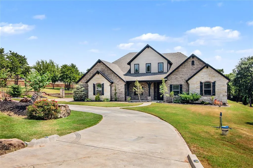 Photo 2 — 12680 Arbor Meadows Lane, Oklahoma City, OK 73165