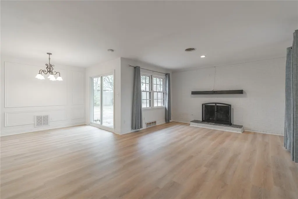 Photo 9 — 2617 Chaucer Drive, Oklahoma City, OK 73120