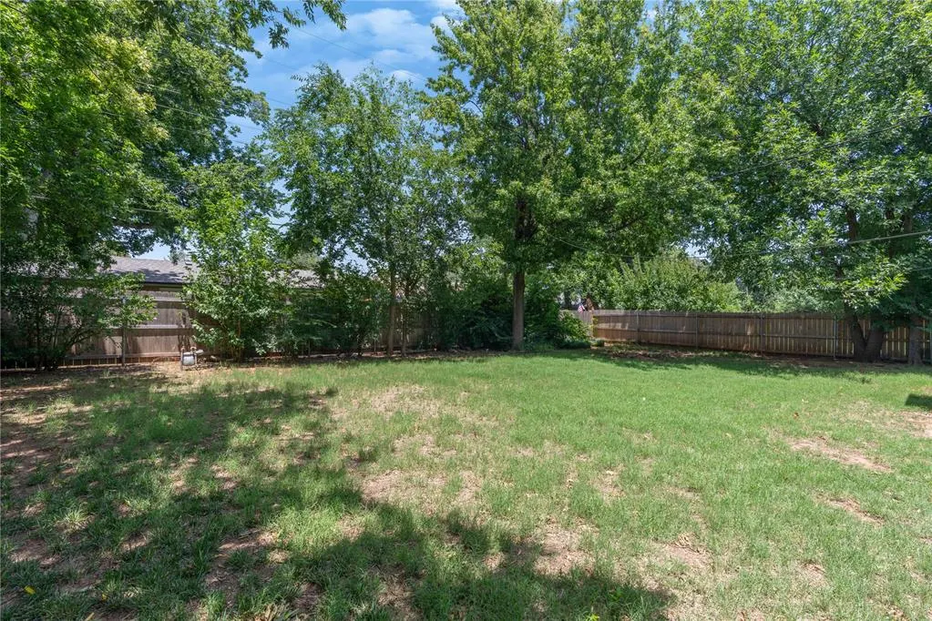 Photo 36 — 2617 Chaucer Drive, Oklahoma City, OK 73120