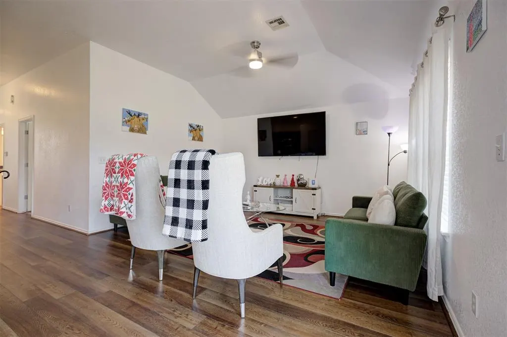 Photo 13 — 612 Cavecreek Street, Norman, OK 73071