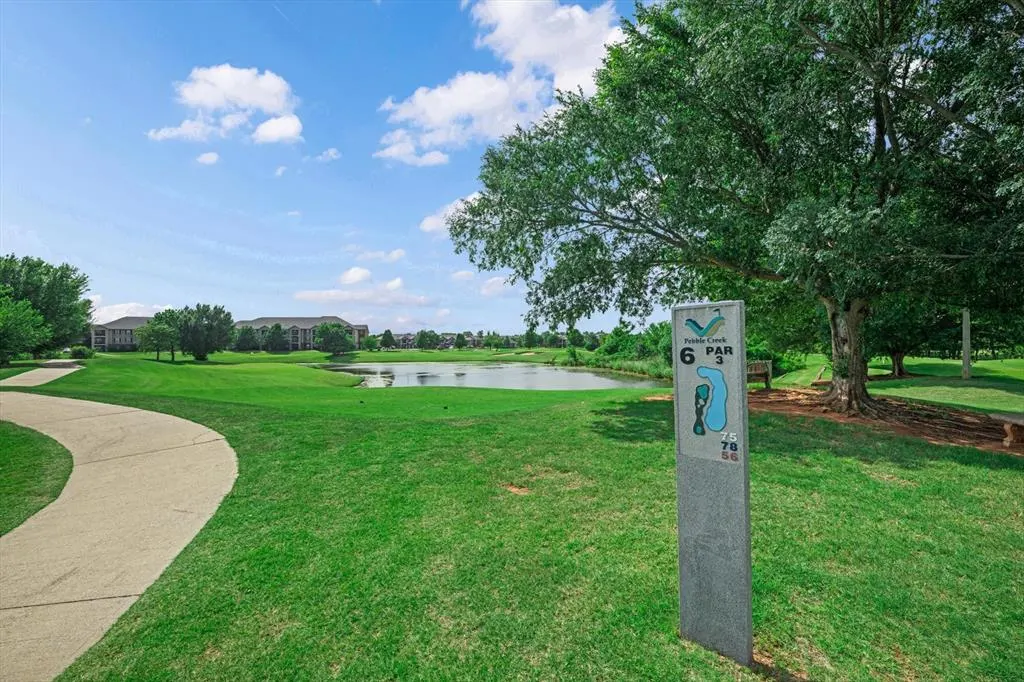 Photo 6 — 401 N Pebble Creek Terrace, Mustang, OK 73064