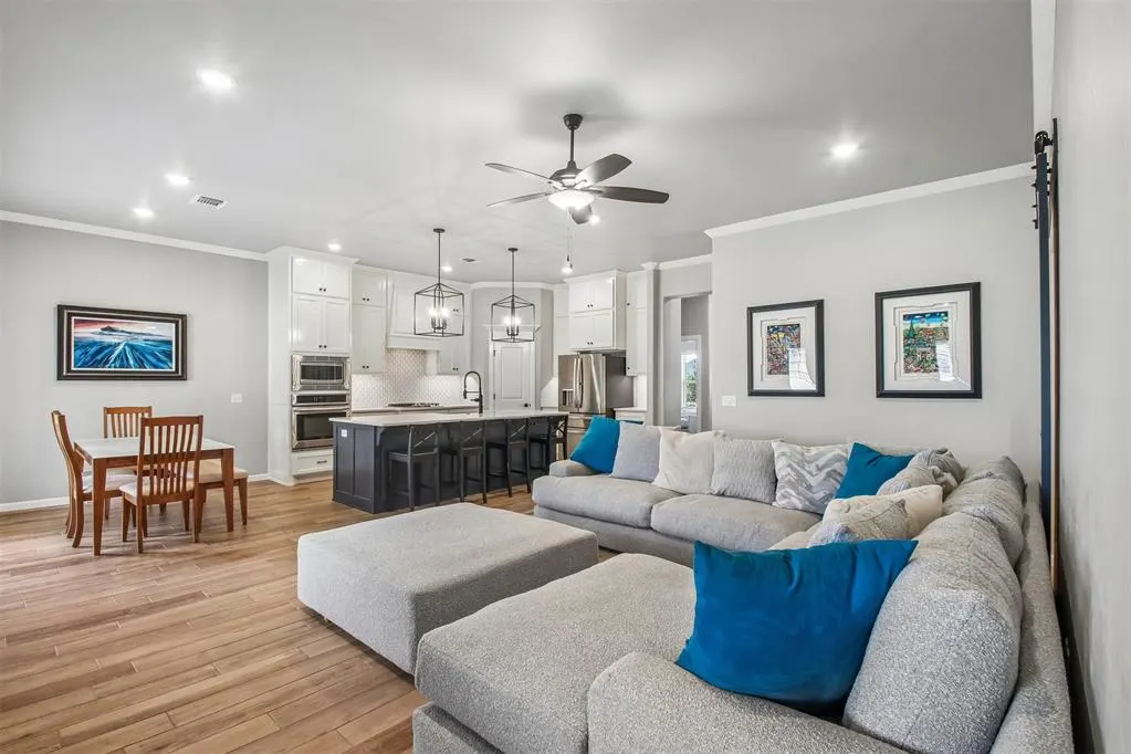 Photo 9 — 18700 Big Cedar Way, Edmond, OK 73012