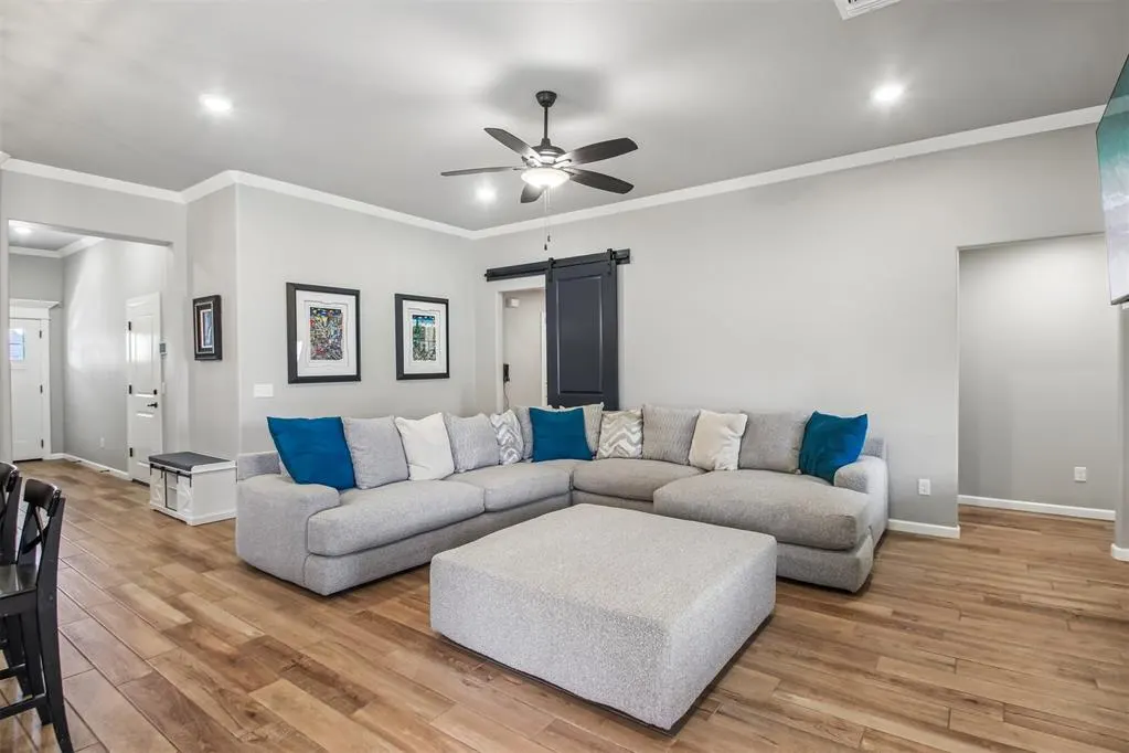 Photo 10 — 18700 Big Cedar Way, Edmond, OK 73012