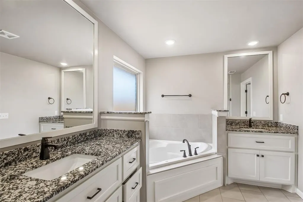 Photo 21 — 18700 Big Cedar Way, Edmond, OK 73012