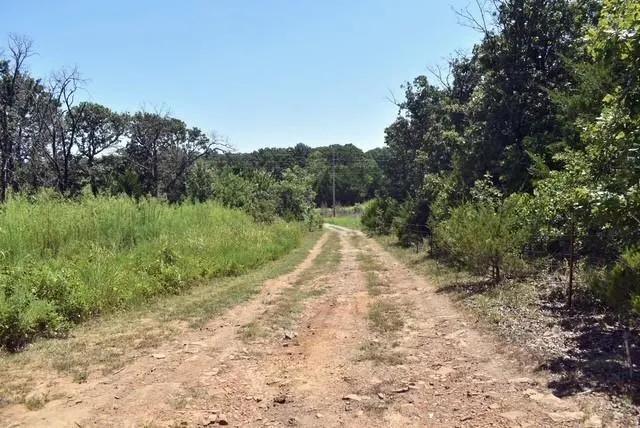 Photo 3 — 624 S 433rd west Avenue, Terlton, OK 74081