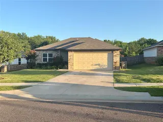 Sold home at 906 River Run Drive