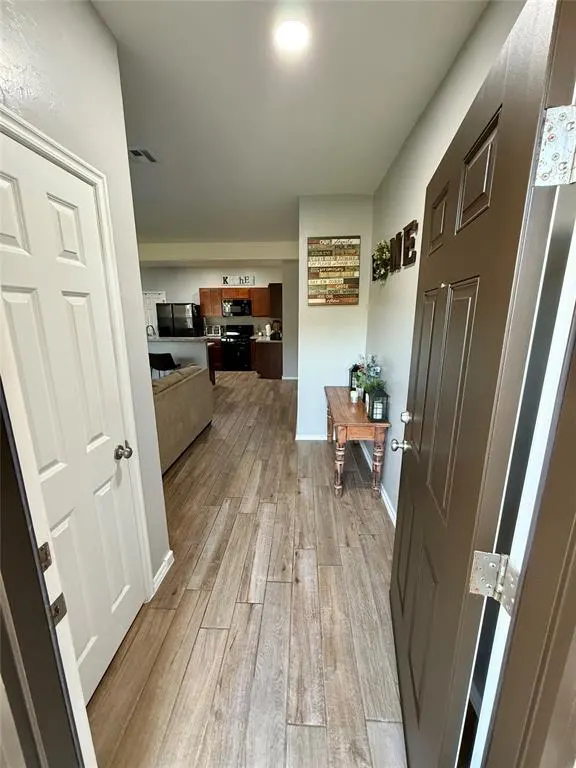 Photo 4 — 906 River Run Drive, Noble, OK 73068