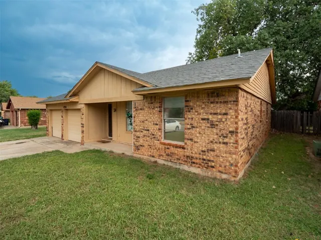 Photo 5 — 4928 Gaines Street, Oklahoma City, OK 73135