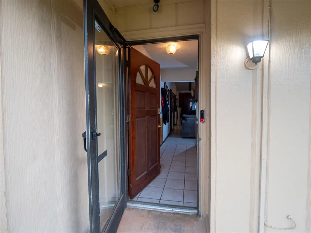 Photo 6 — 4928 Gaines Street, Oklahoma City, OK 73135