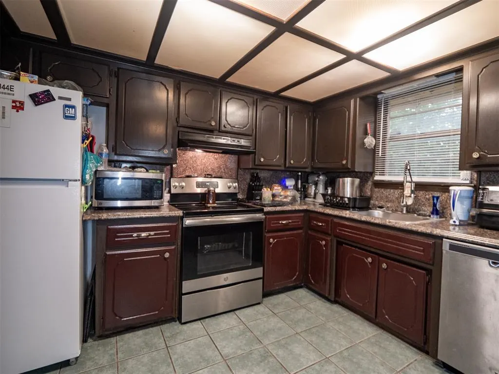 Photo 13 — 4928 Gaines Street, Oklahoma City, OK 73135