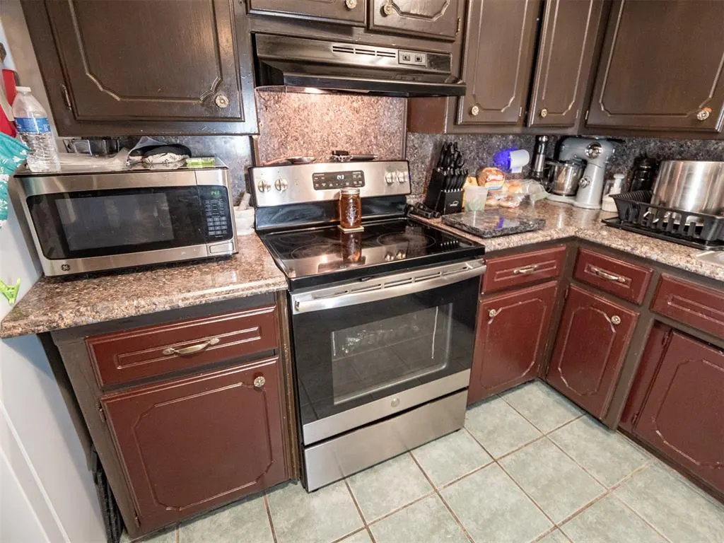 Photo 16 — 4928 Gaines Street, Oklahoma City, OK 73135