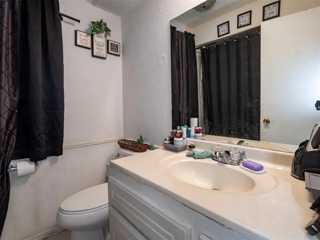 Photo 21 — 4928 Gaines Street, Oklahoma City, OK 73135
