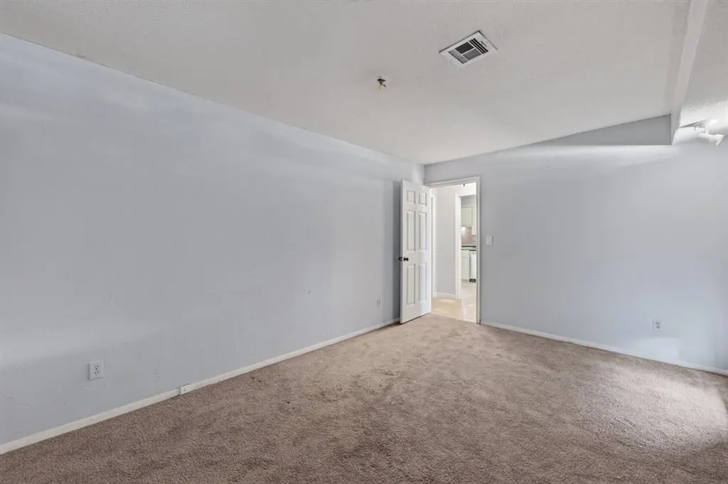 Photo 5 — 7720 NW 30th Terrace, Bethany, OK 73008