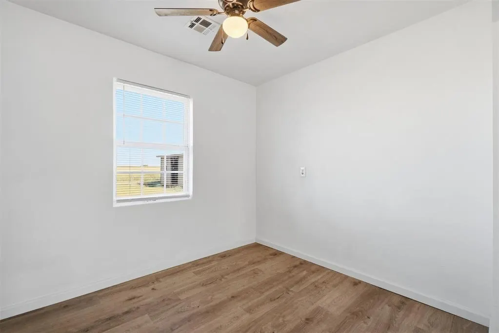 Photo 16 — 1072 Elk Street, Altus, OK 73521