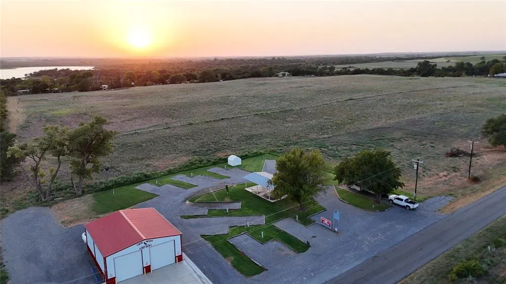 Photo 11 — 1420 N Crow Roost Road, Fort Cobb, OK 73038