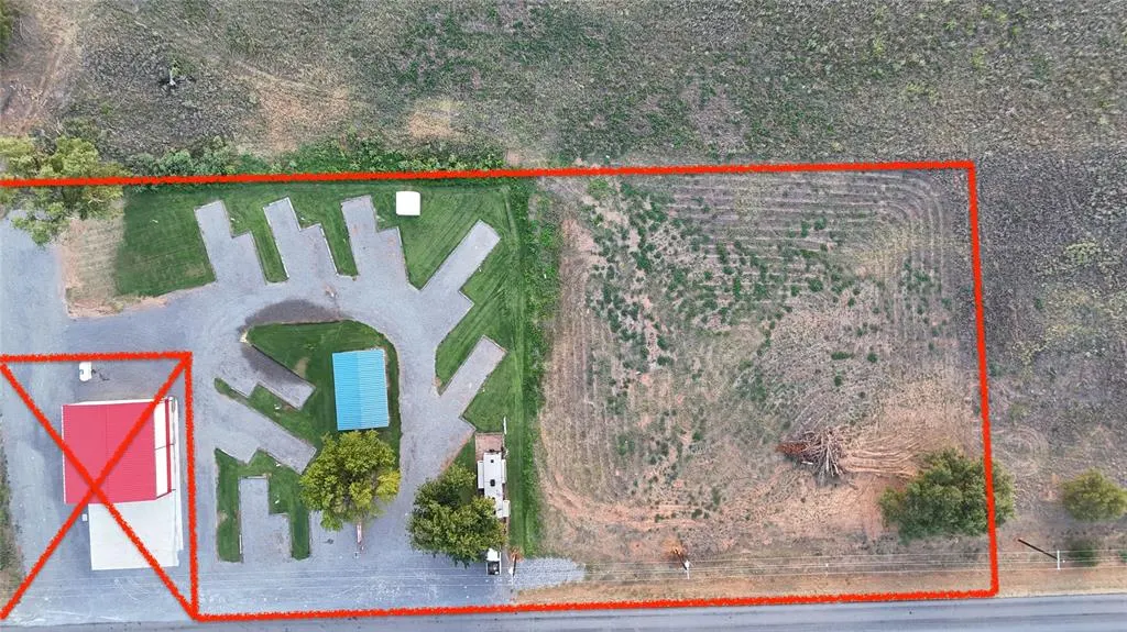 Photo 2 — 1420 N Crow Roost Road, Fort Cobb, OK 73038