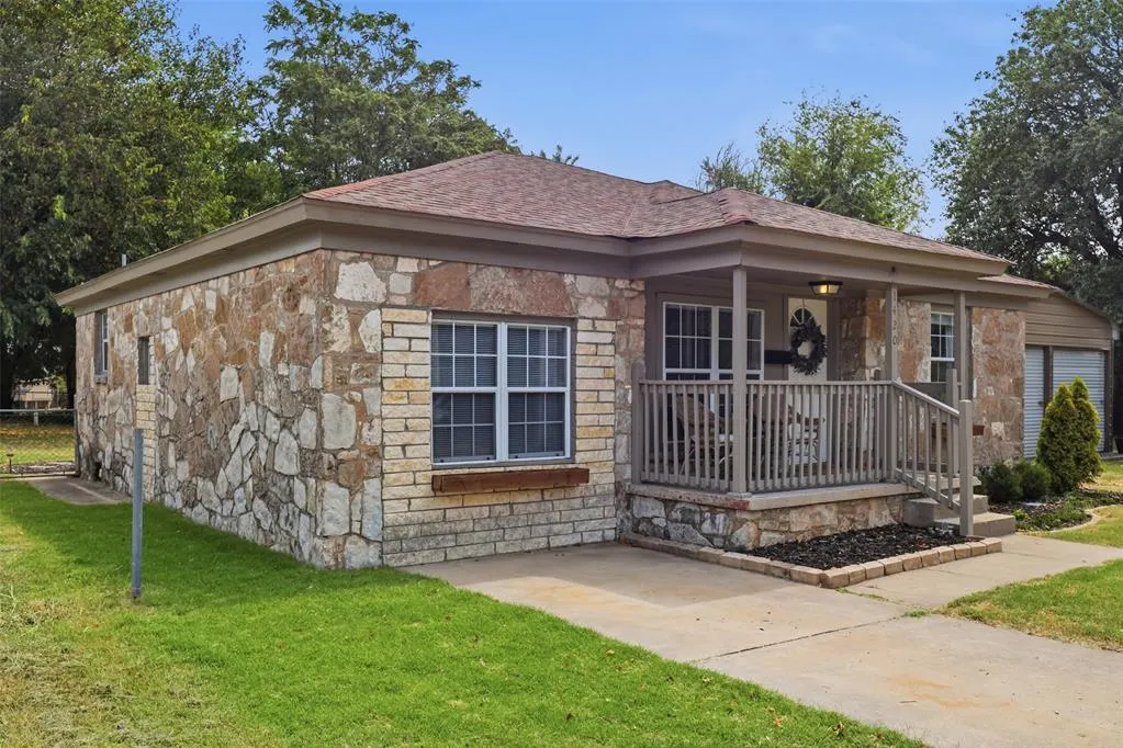 Photo 2 — 1420 S Daugherty Avenue, Oklahoma City, OK 73108