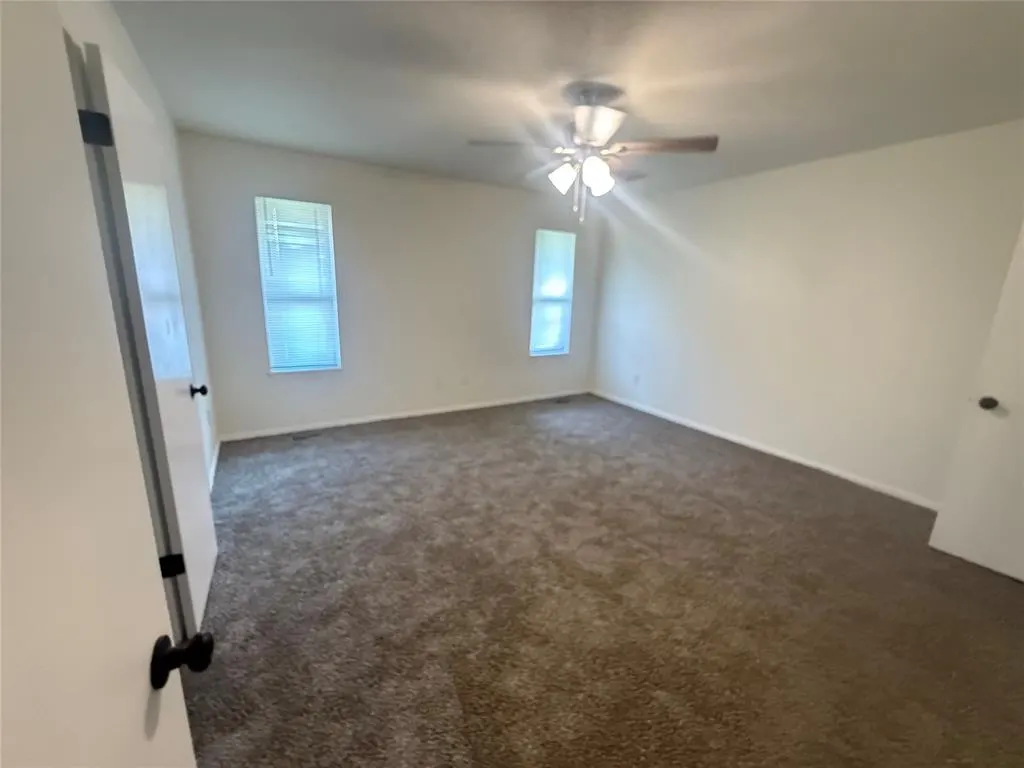 Photo 8 — 6908 Talbot Court, Oklahoma City, OK 73162