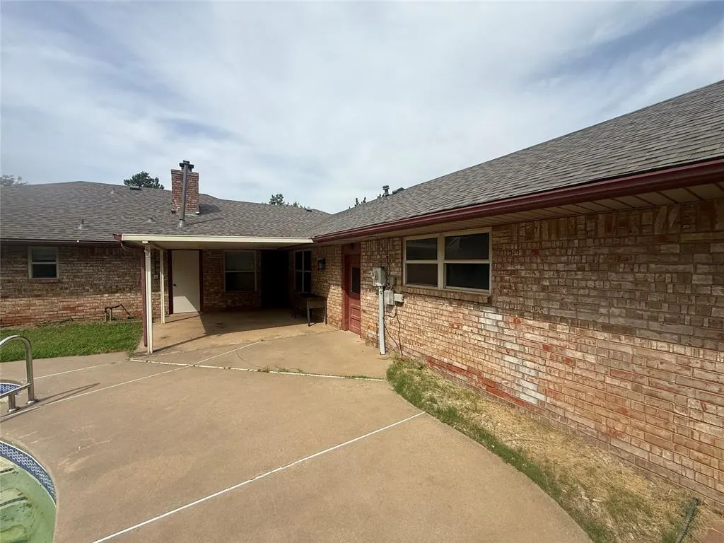 Photo 13 — 6908 Talbot Court, Oklahoma City, OK 73162