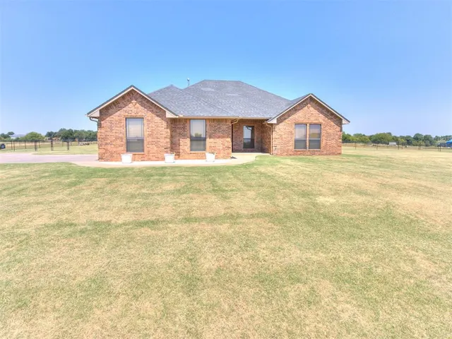 Front exterior — 2282 County Road 1311, Blanchard, OK 73010