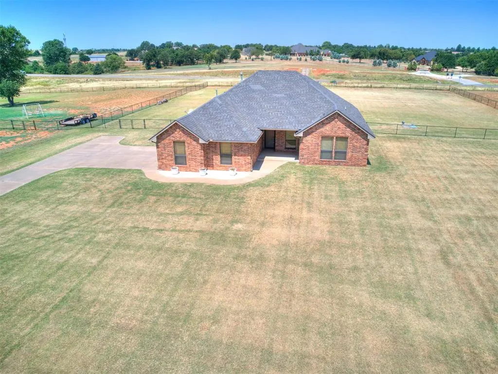 Photo 3 — 2282 County Road 1311, Blanchard, OK 73010