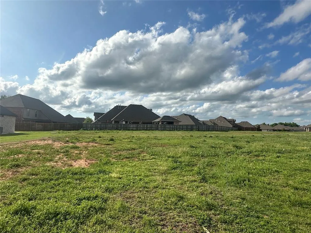 Photo 2 — 2341 W Sunset Drive, Mustang, OK 73064