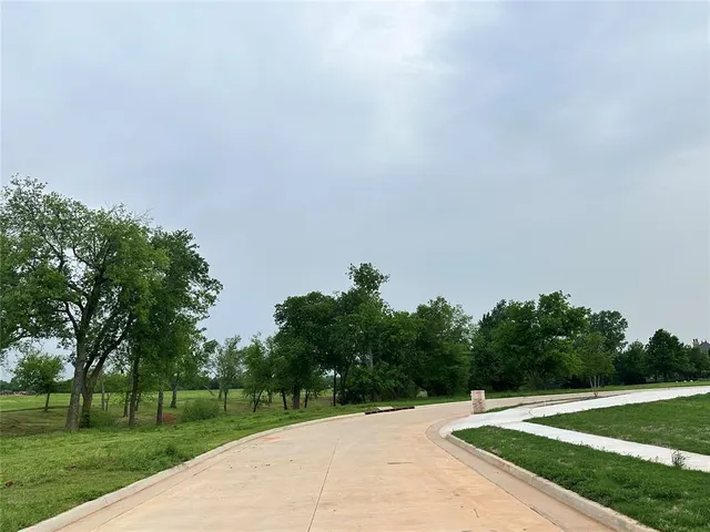 Photo 7 — 2341 W Sunset Drive, Mustang, OK 73064