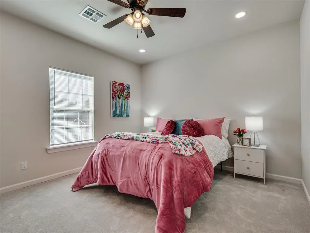 Photo 18 — 706 E Lincoln Avenue, Guthrie, OK 73044