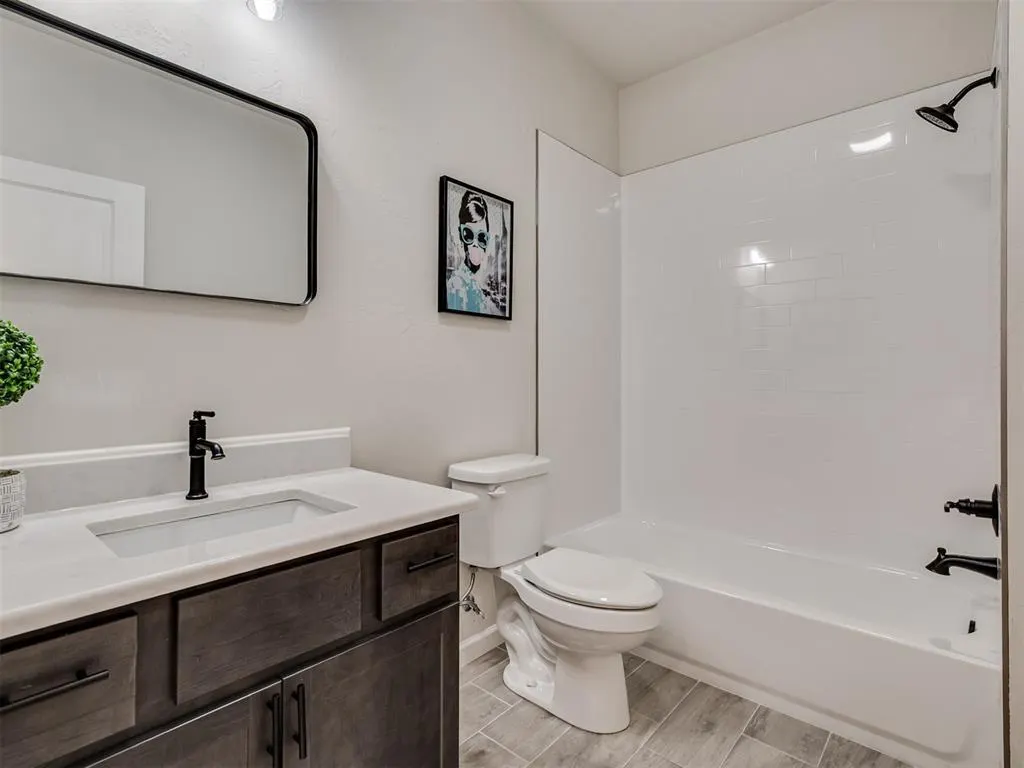 Photo 19 — 706 E Lincoln Avenue, Guthrie, OK 73044