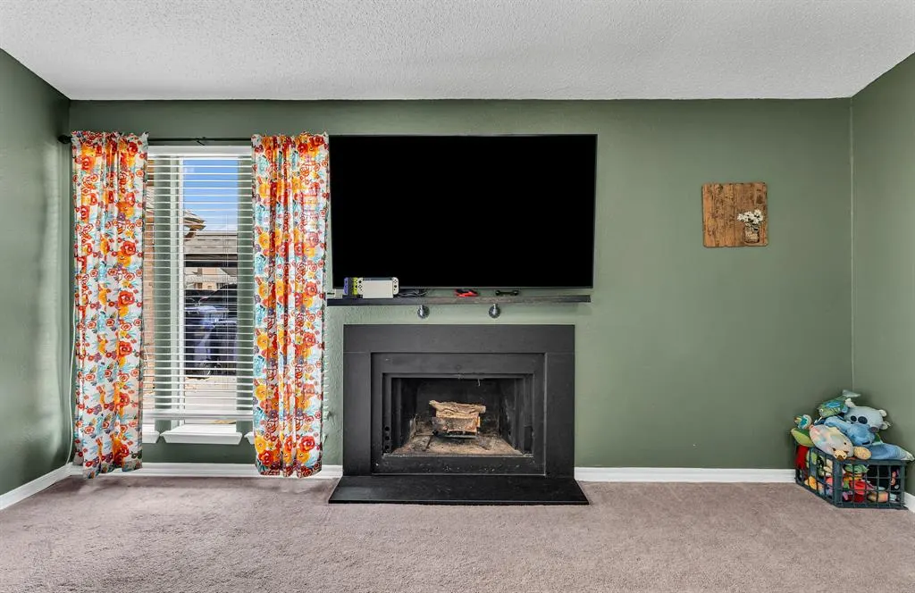 Photo 5 — 6421 Lyrewood Terrace, Oklahoma City, OK 73132