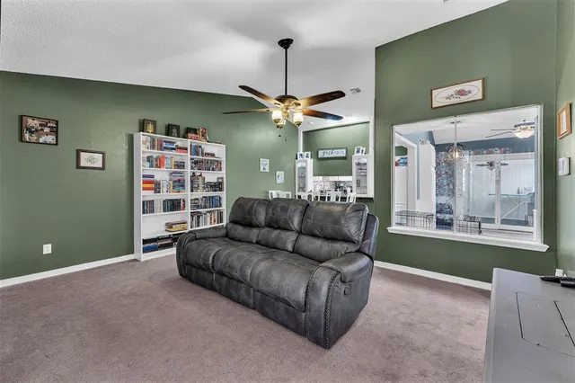 Photo 7 — 6421 Lyrewood Terrace, Oklahoma City, OK 73132