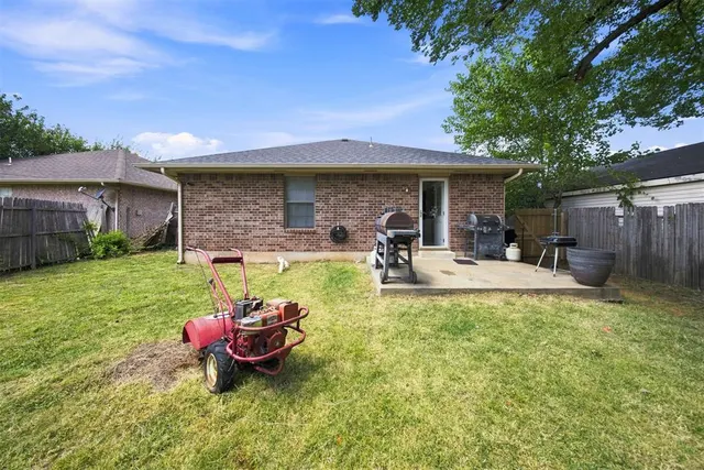 Photo 3 — 622 NW 109th Street, Oklahoma City, OK 73114