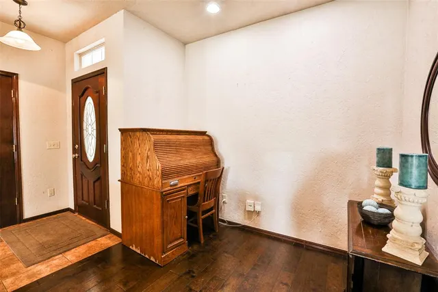 Photo 6 — 13012 Maple Leaf Drive, Oklahoma City, OK 73170