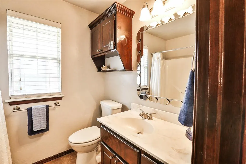Photo 24 — 13012 Maple Leaf Drive, Oklahoma City, OK 73170