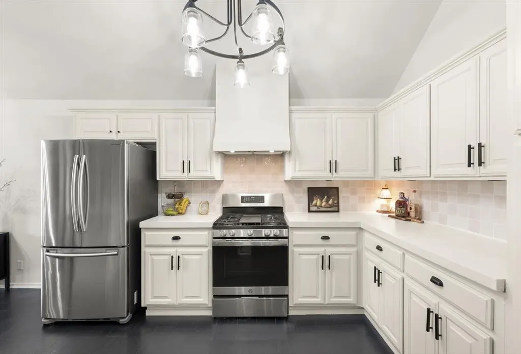 Photo 11 — 17025 Woodvine Drive, Edmond, OK 73012