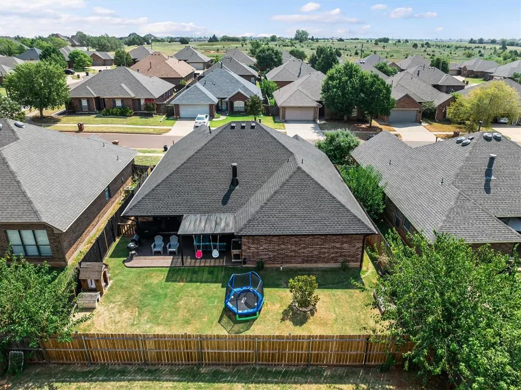 Photo 35 — 17025 Woodvine Drive, Edmond, OK 73012