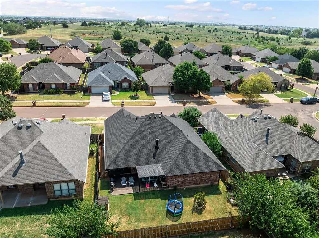 Photo 36 — 17025 Woodvine Drive, Edmond, OK 73012