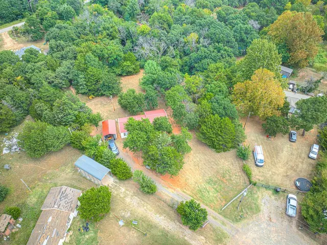 Photo 2 — 990936 S Candlewood Lane, Wellston, OK 74881