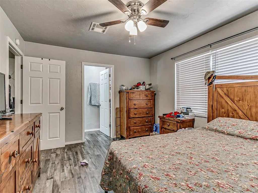 Photo 19 — 990936 S Candlewood Lane, Wellston, OK 74881