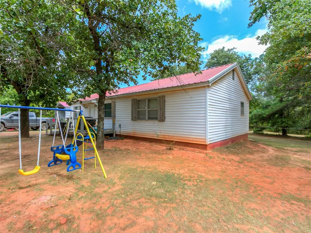 Photo 29 — 990936 S Candlewood Lane, Wellston, OK 74881