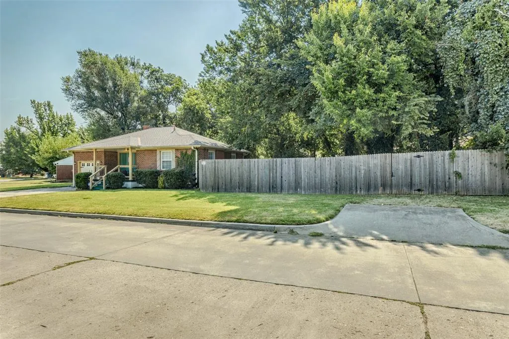 Photo 4 — 2940 NW 35th Street, Oklahoma City, OK 73112