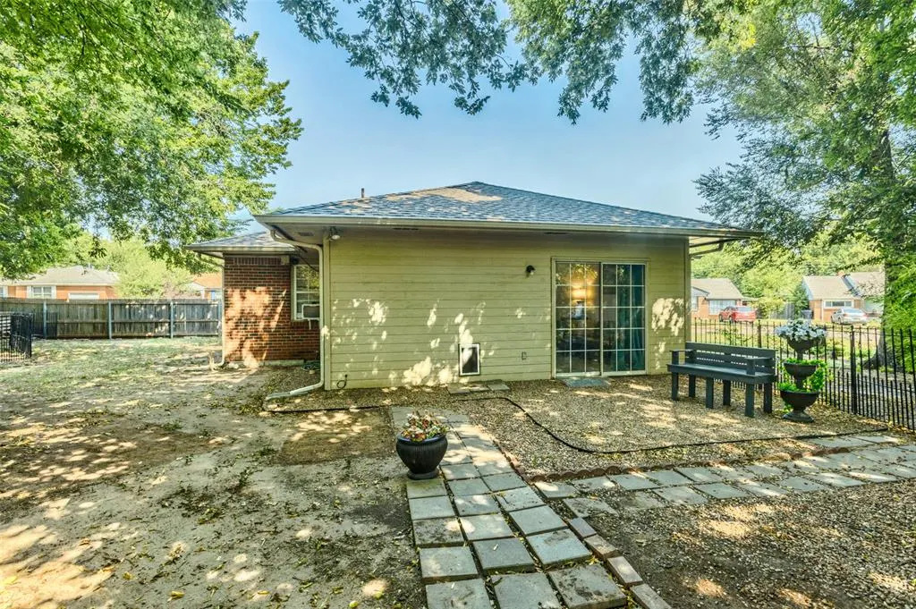 Photo 5 — 2940 NW 35th Street, Oklahoma City, OK 73112