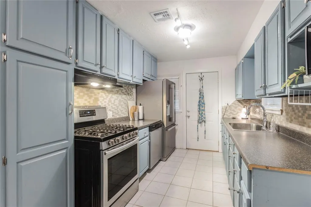 Photo 13 — 2940 NW 35th Street, Oklahoma City, OK 73112