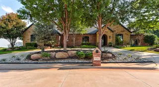 Sold home at 6716 Oak View Road