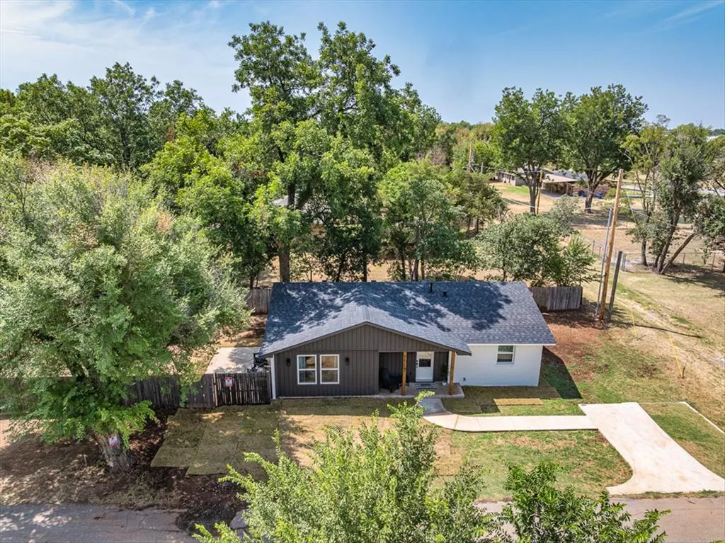 Front exterior — 1117 Vermont Avenue, Chickasha, OK 73018