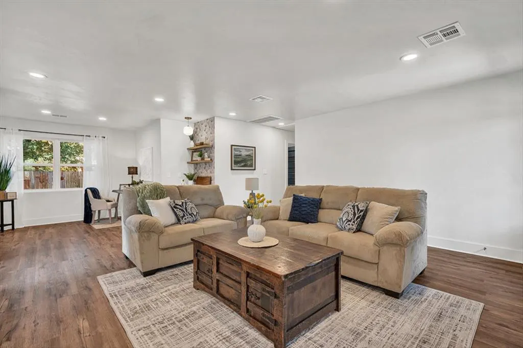 Photo 9 — 1117 Vermont Avenue, Chickasha, OK 73018