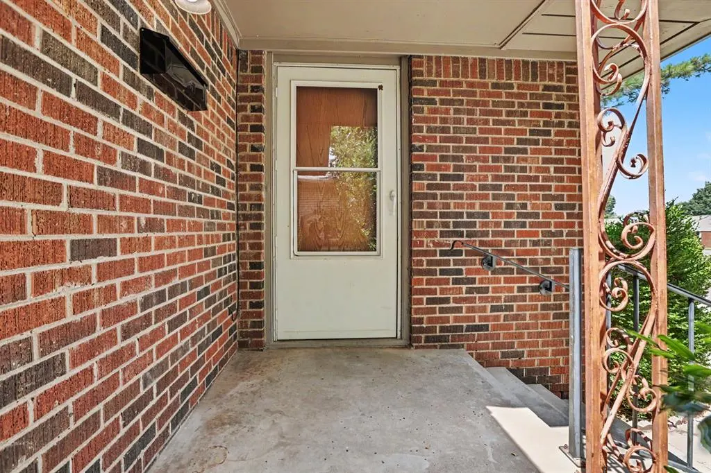 Photo 8 — 508 NW 50th Street, Oklahoma City, OK 73118