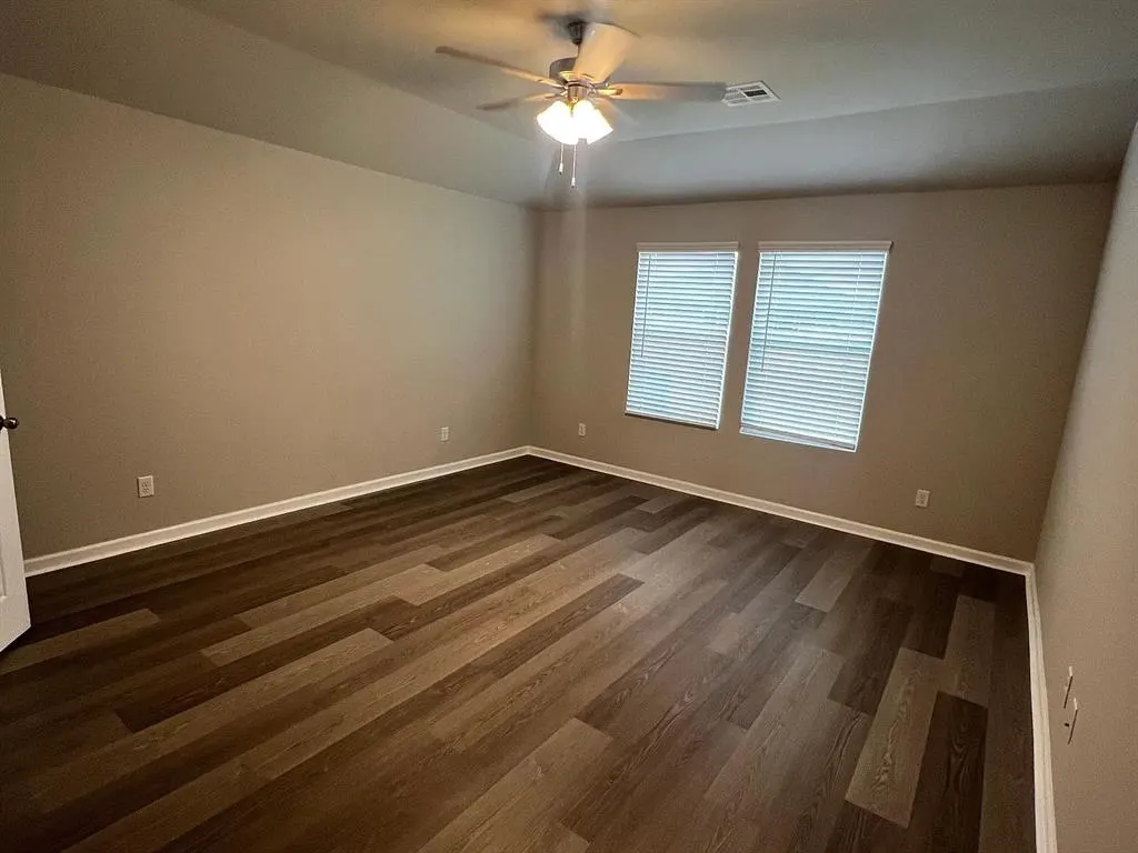 Photo 8 — 10521 SW 41 Street, Mustang, OK 73064